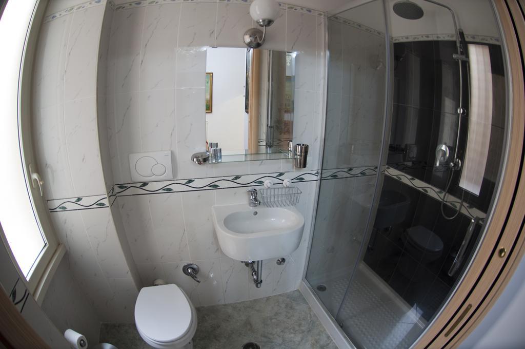 Casavamica Apartment โรม ภายนอก รูปภาพ